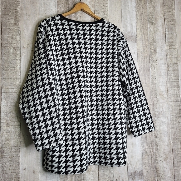 Marks & Spencer Houndstooth Sweater. Black & White. Size 14 - Picture 8 of 12